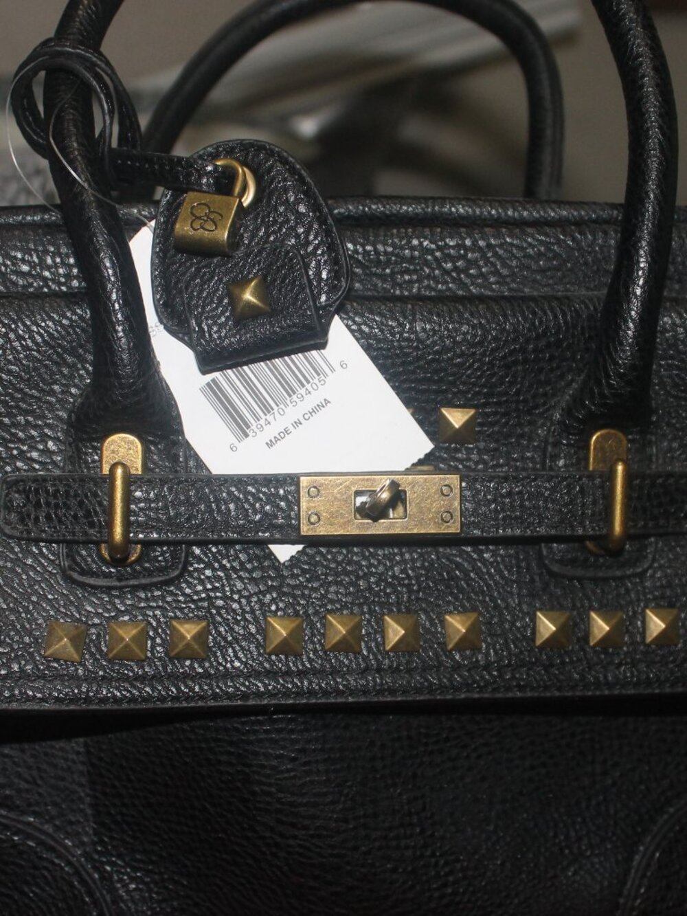 Classic, vegan handbag